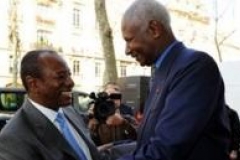 Alpha Condé rencontre Abdou Diouf de l’OIF à Paris