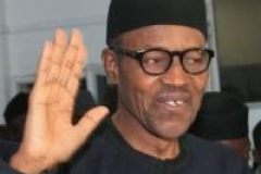 Le parti de Buhari remporte des États clés au Nigeria